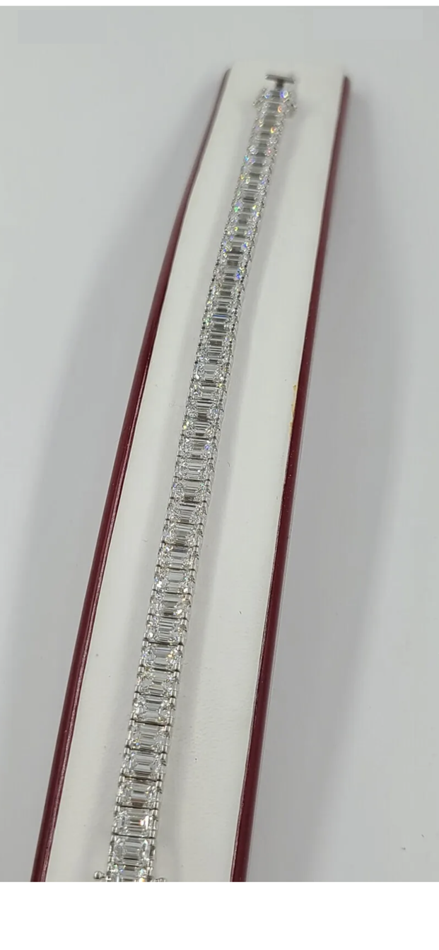 STUNNING 6.48ct NATURAL EMERALD CUT DIAMOND TENNIS BRACELET IN 18ct WHITE GOLD