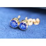 *BEAUTIFUL* 1.30CT BRIGHT BLUE SAPPHIRE STUD EARRINGS SET IN 18K YELLOW GOLD