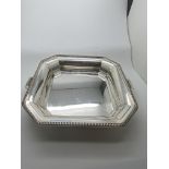 HEAVY SILVER COLOURED METAL TRAY APPROX 8.5" X 8.5"