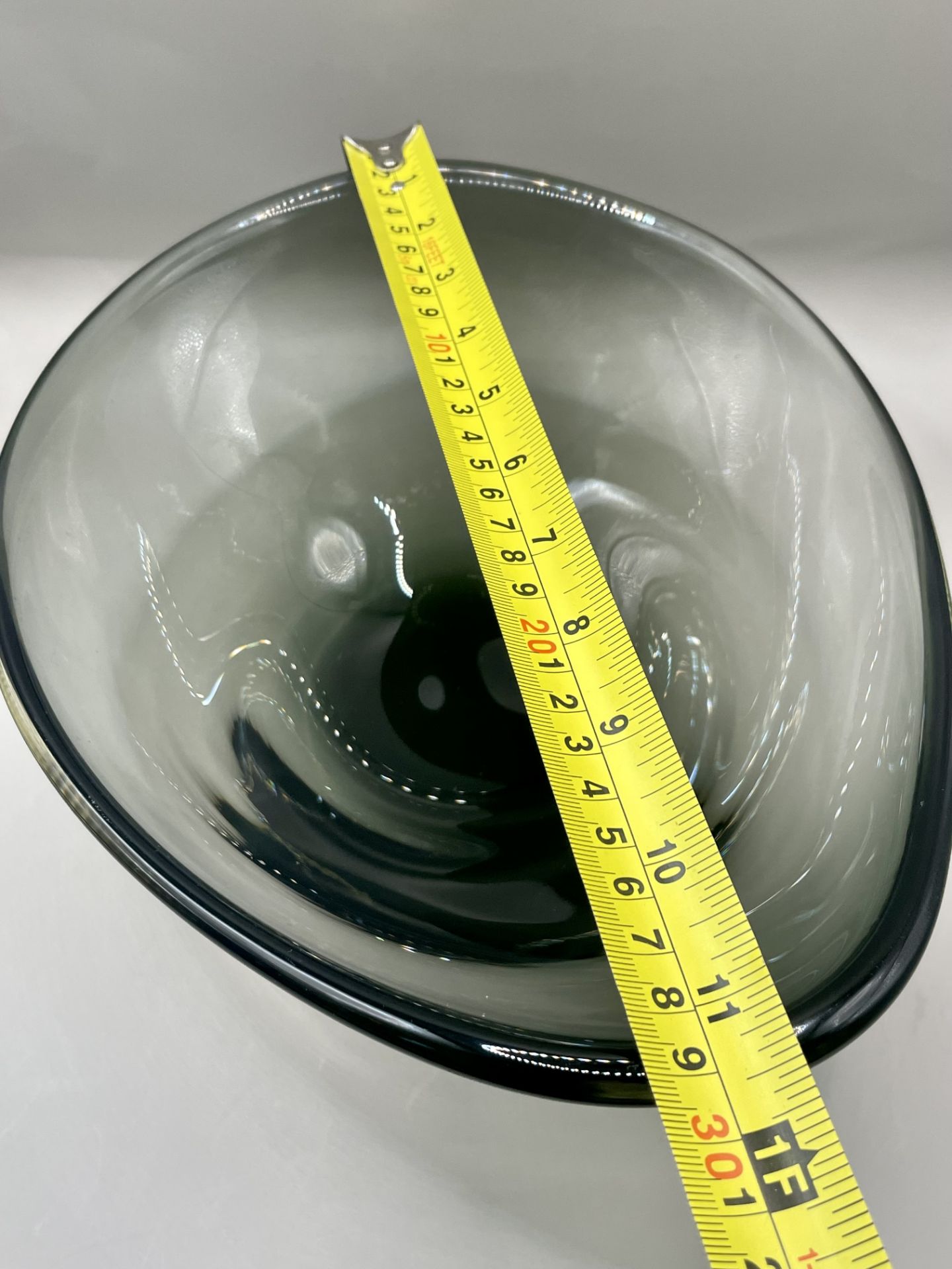 Lovely large Smokey black Murano/ Whitefriars Glass Bowl Centrepiece smooth design. - Image 6 of 10