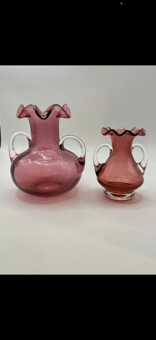 Two Antique Victorian cranberry vases. Both in excellent condition no chips or cracks. - Image 4 of 6