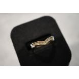 9CT GOLD & DIAMOND (0.35CT) RING - UK SIZE: O