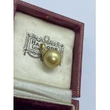 18ct YELLOW GOLD SOUTH SEA GOLDEN PEARL PENDANT