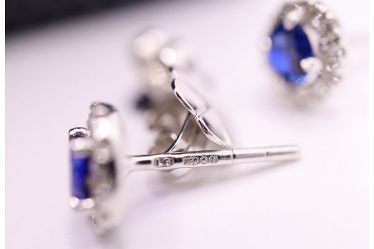 18K WHITE GOLD - 1.01CT SAPPHIRE & DIAMOND STUD EARRINGS; with LAINGS Original Receipt / Certificate - Image 3 of 8