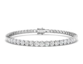 *STUNNING* 5.72CT *VVS/ E-F* DIAMOND BRILLIANT CUT 18CT WHITE GOLD TENNIS BRACELET (£18,950.00 CERT)