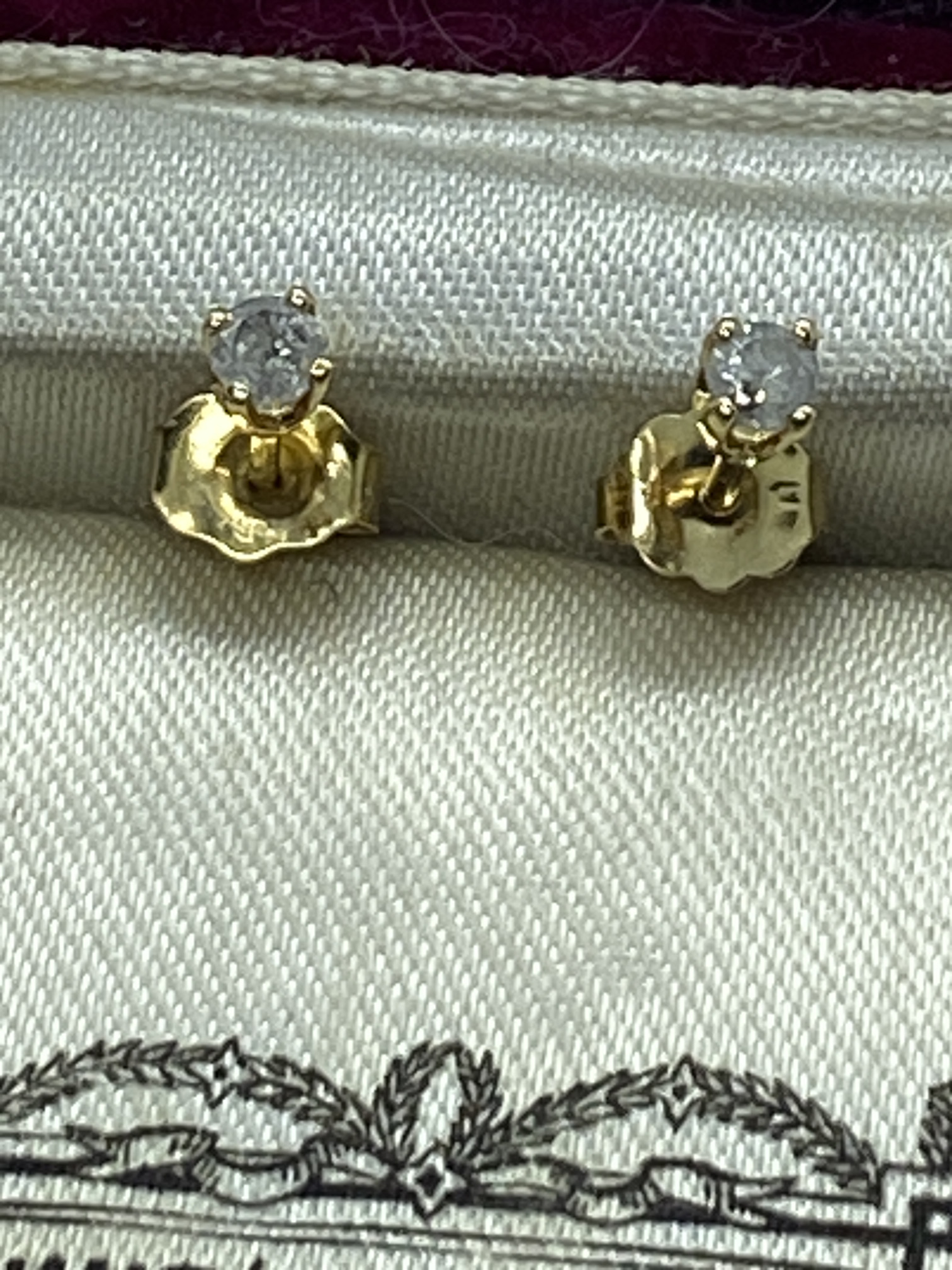 14ct YELLOW GOLD DIAMOND STUD EARRINGS