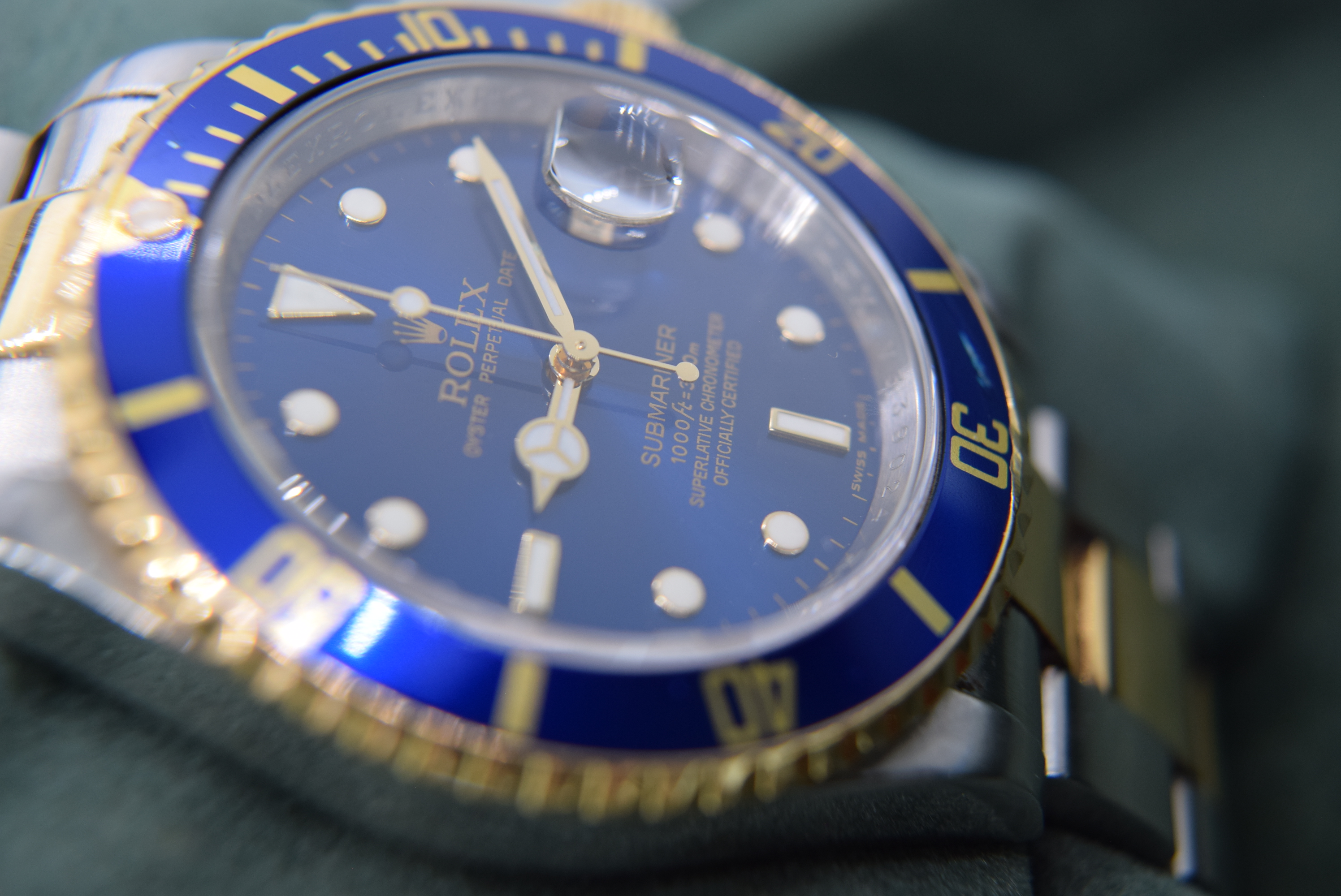 SUPER RARE 2009 ROLEX REF. 16613LB SUBMARINER "V SERIAL" LAST EDITION NON CERAMIC - Image 10 of 20