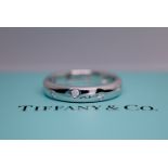 VVS TIFFANY & CO. PLATINUM "ETOILE" DIAMOND BAND RING (BOXED & DIAMOND CERT £3,995.00)