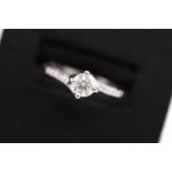 18K GOLD & DIAMOND (0.45CT) RING - UK SIZE: L 1/2