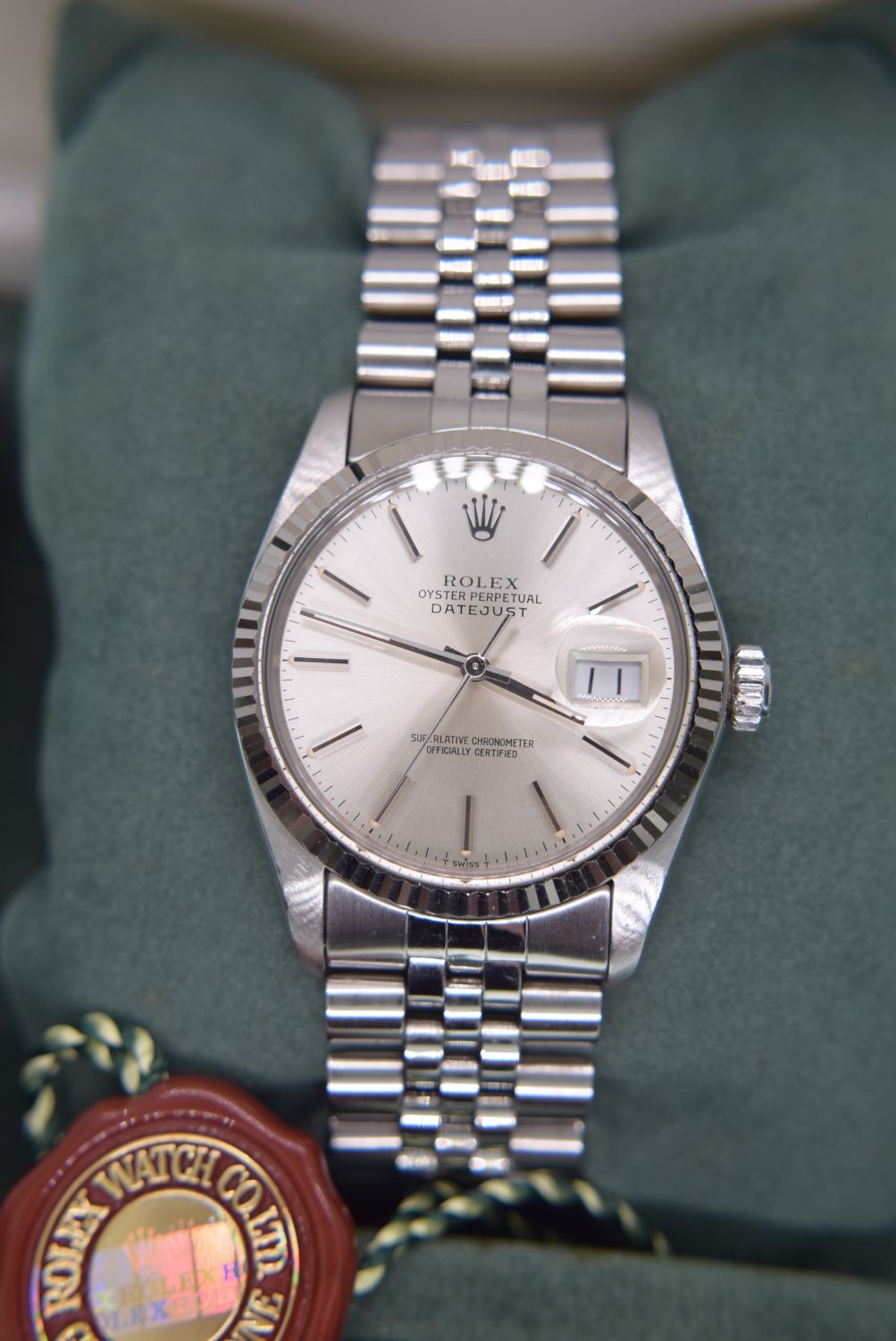 ROLEX DATEJUST 36MM STAINLESS STEEL MODEL WITH JUBILEE BRACELET (SILVER DIAL, FLUTED BEZEL)