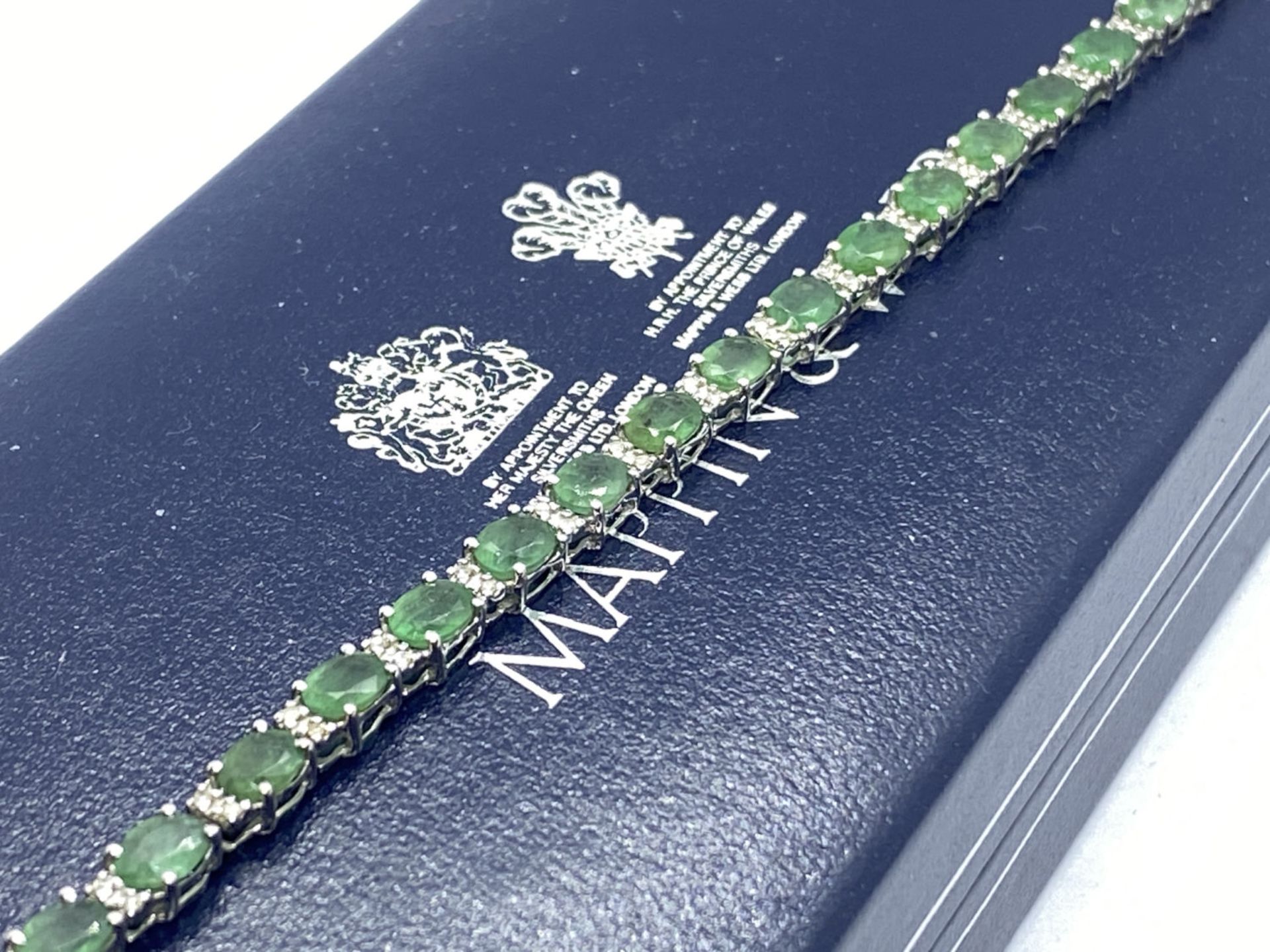 FINE 14ct WHITE GOLD EMERALD & DIAMOND TENNIS BRACELET