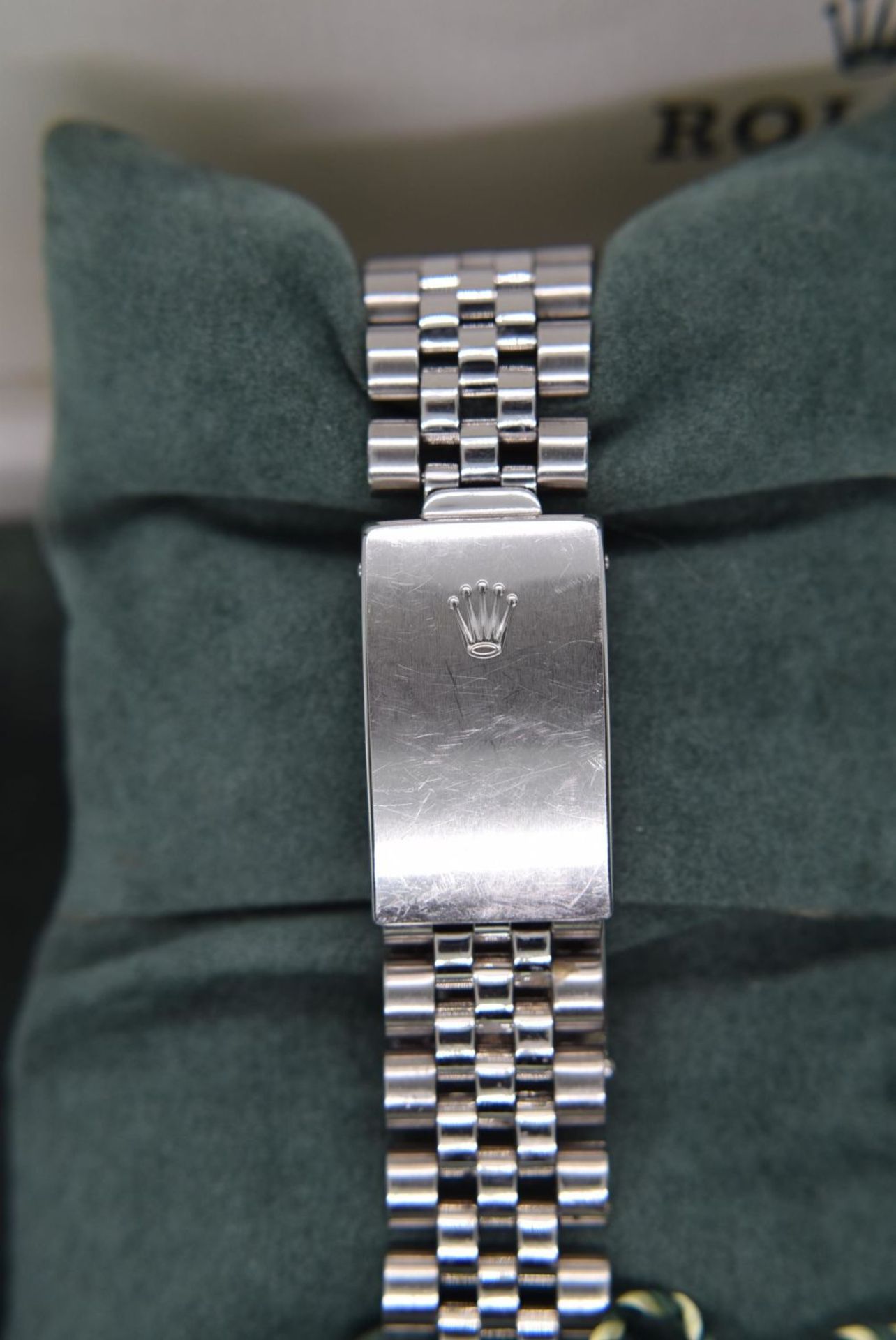 ROLEX DATEJUST 36MM STAINLESS STEEL MODEL WITH JUBILEE BRACELET (SILVER DIAL, FLUTED BEZEL) - Image 3 of 8