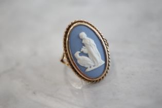 WEDGEWOOD BLUE CAMEO RING - 10k GOLD - SIZE: O1/2
