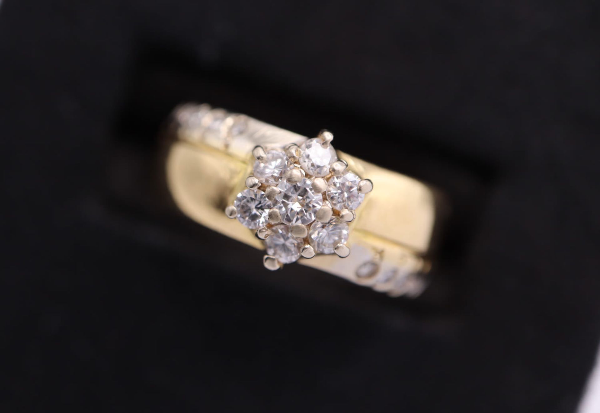 18K GOLD & DIAMOND RING (0.50CT) - UK SIZE: J - Image 2 of 2