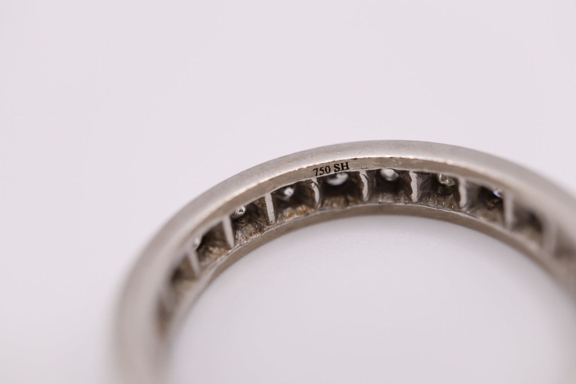 18K WHITE GOLD / DIAMOND (0.50CT) ETERNITY RING - UK SIZE: L 1/2 - Image 2 of 2