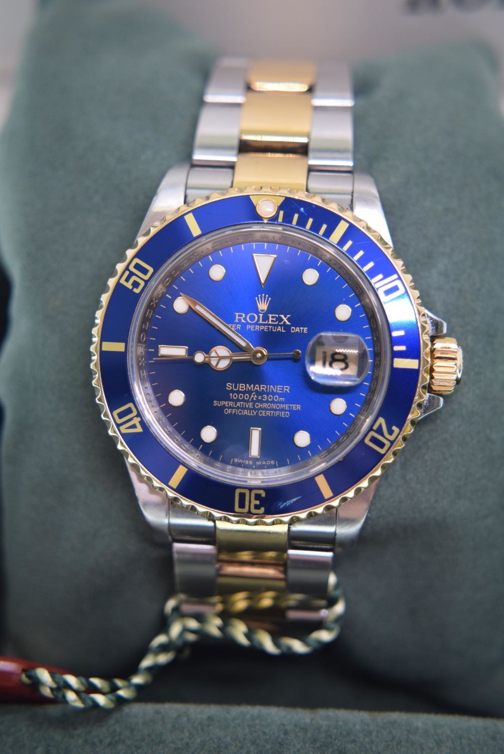 SUPER RARE 2009 ROLEX REF. 16613LB SUBMARINER ""V SERIAL"" LAST EDITION NON CERAMIC