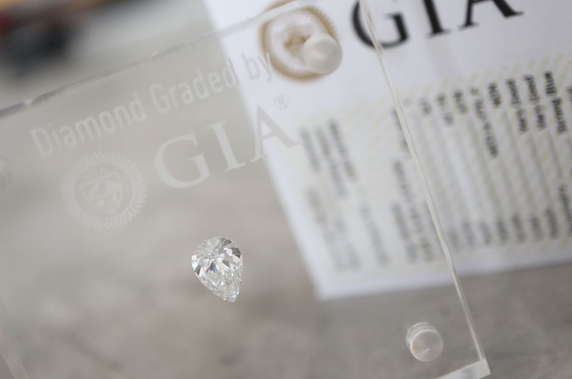 1.02CT DIAMOND; *GIA* CERTIFIED LOOSE PEAR CUT DIAMOND IN GIA CASE! - Image 9 of 9
