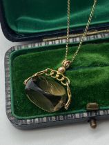 ANTIQUE 9ct GOLD SMOKY QUARTZ SPINNER PENDANT WITH ANTIQUE CHAIN OF APPROX. CHAIN LENGTH 18'