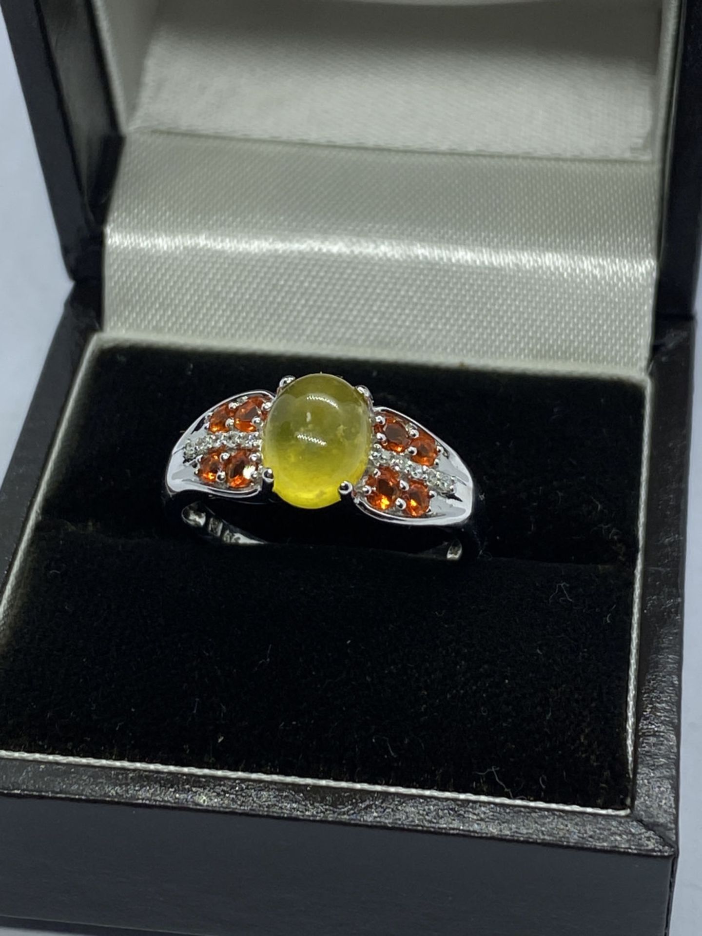 14ct WHITE GOLD CABOCHON YELLOW OPAL, DIAMOND & FIRE OPAL RING - SIZE T APPROX