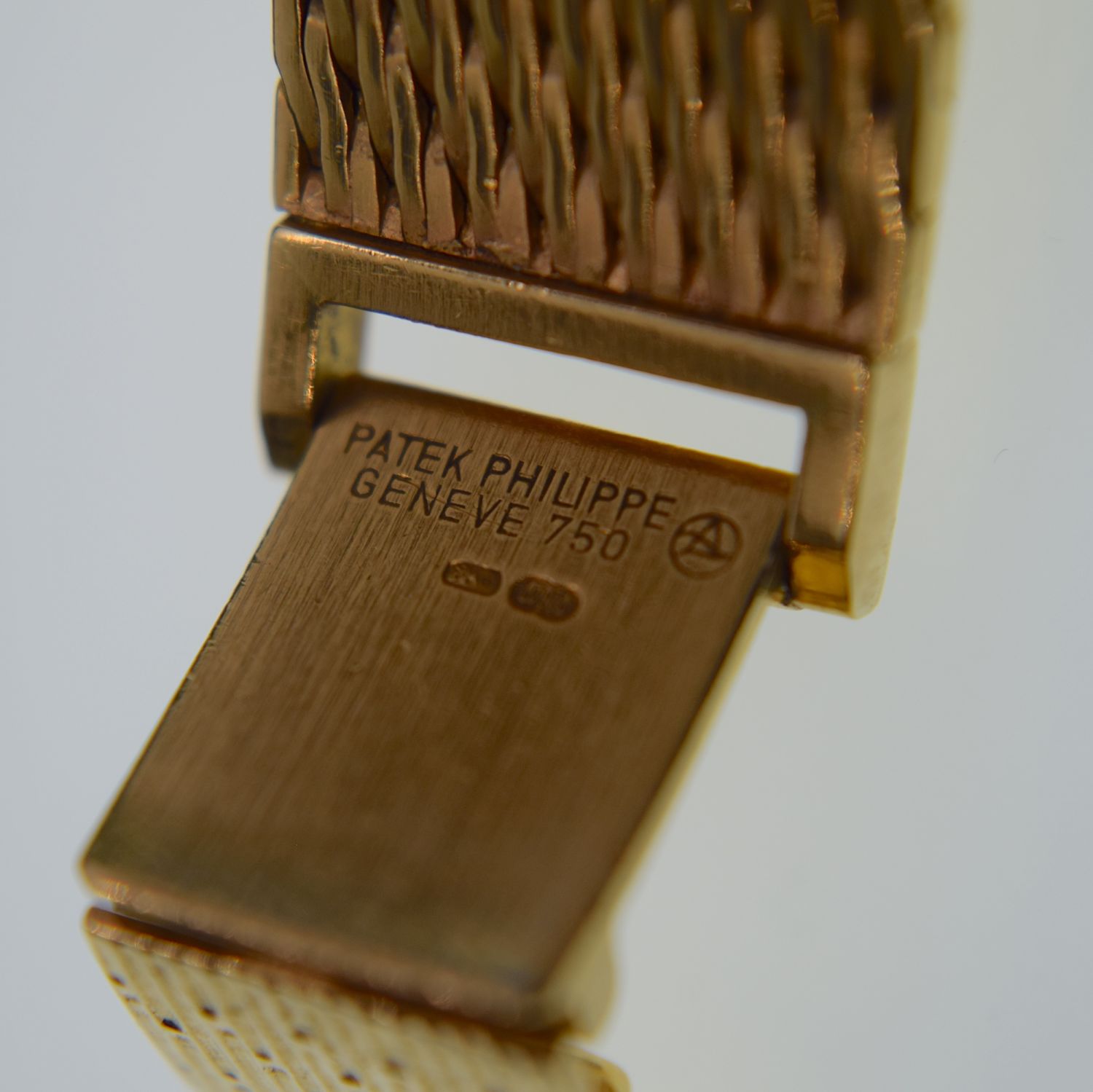 18K YELLOW GOLD PATEK PHILIPPE ELLIPSE - BLUE SUNBURST DIAL (HALLMARKED 750 PATEK PHILIPPE GENEVE) - Image 8 of 8