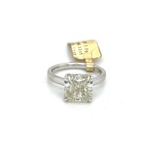 4.13CT DIAMOND RING in 18CT GOLD (3.50g)