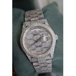 WATCH MARKED ROLEX DAY DATE (DIAMOND ENCRUSTED) MO