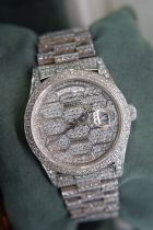 WATCH MARKED ROLEX DAY DATE (DIAMOND ENCRUSTED) MO