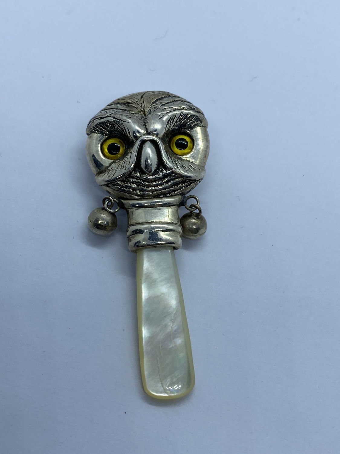 ANTIQUE SILVER & MOTHER OF PEARL BABIES RATTLE - Image 3 of 4