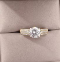 2.08CT DIAMOND RING - SET IN 18K GOLD (4.93g Total)