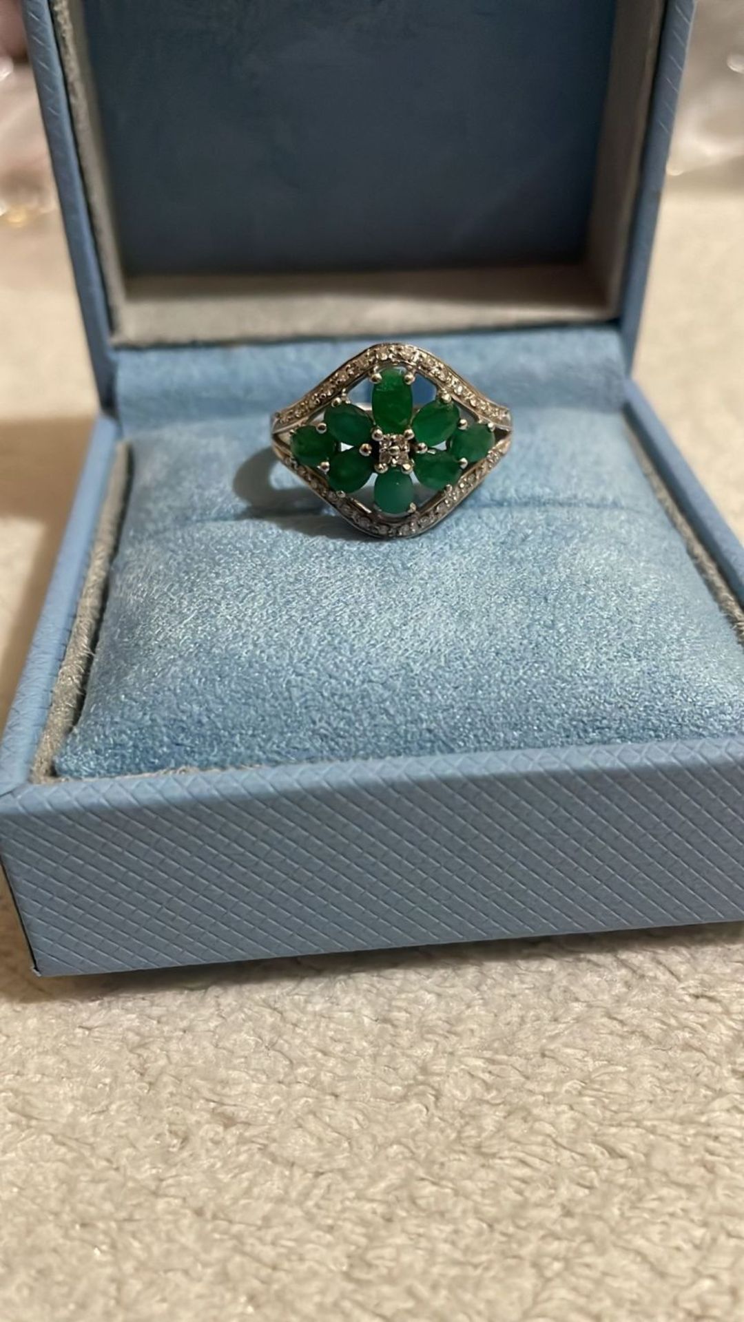 9ct white gold ring with diamonds and emeralds