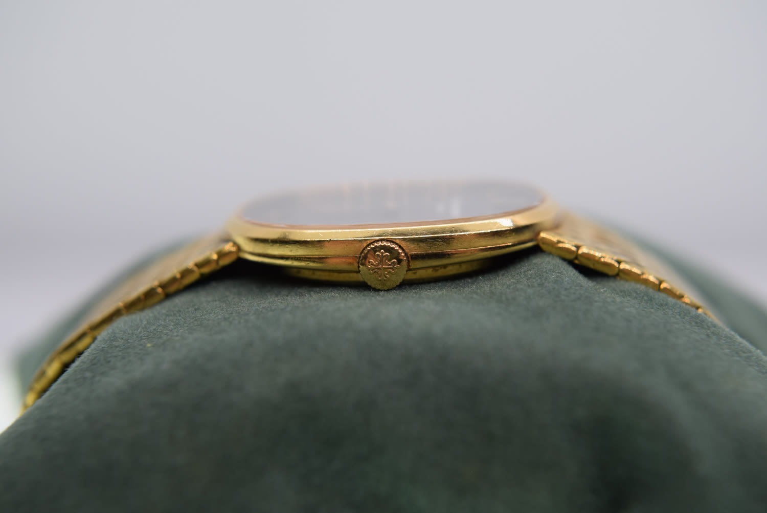 18K YELLOW GOLD PATEK PHILIPPE ELLIPSE - BLUE SUNBURST DIAL (HALLMARKED 750 PATEK PHILIPPE GENEVE) - Image 5 of 12