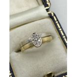 VINTAGE TWO COLOUR METAL TESTED AS 18ct DIAMOND RING