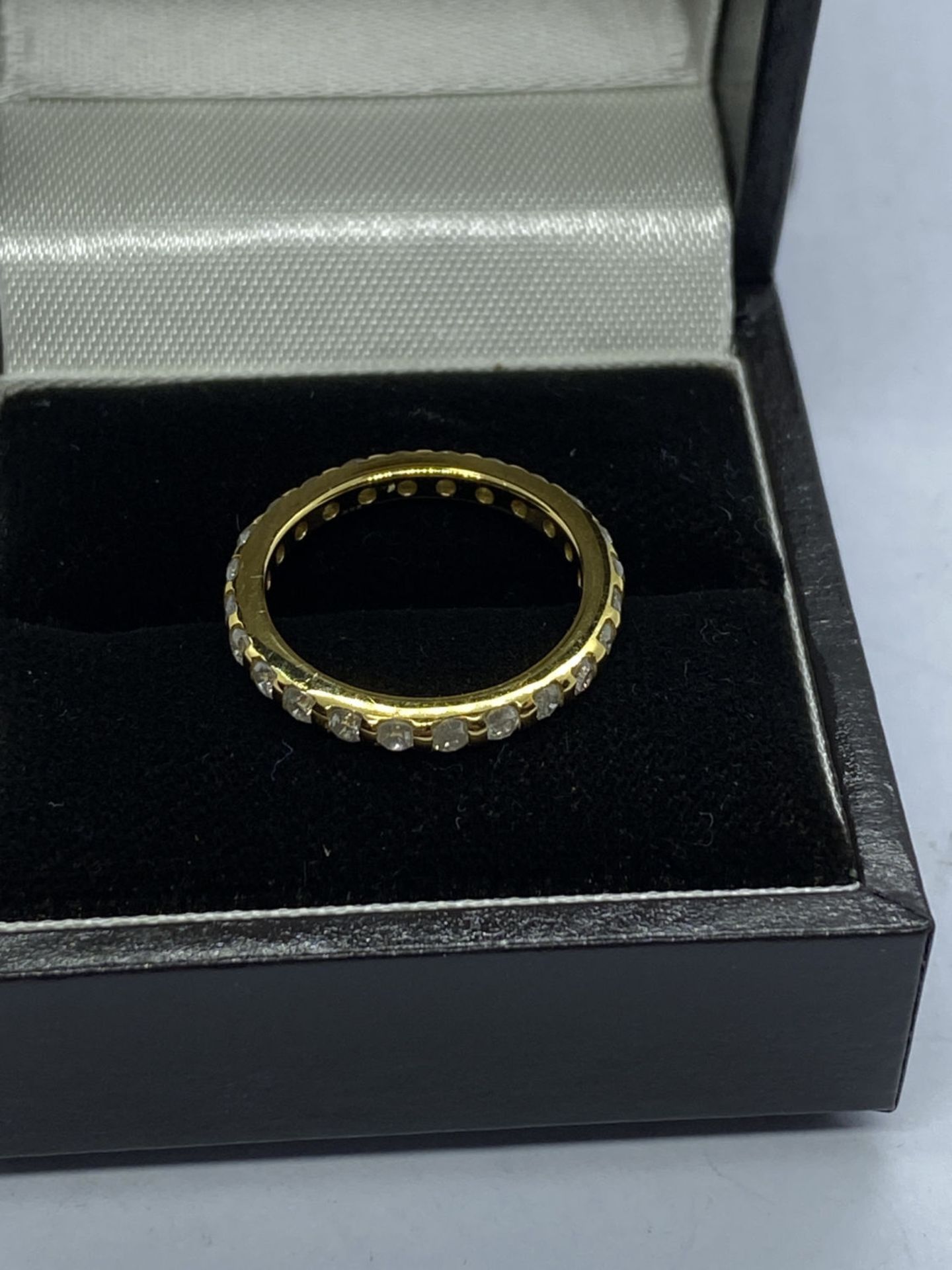 14CT YELLOW GOLD 1.00CT DIAMOND FULL ETERNITY RING - SIZE - APPROX L & 1/2 - Image 2 of 2
