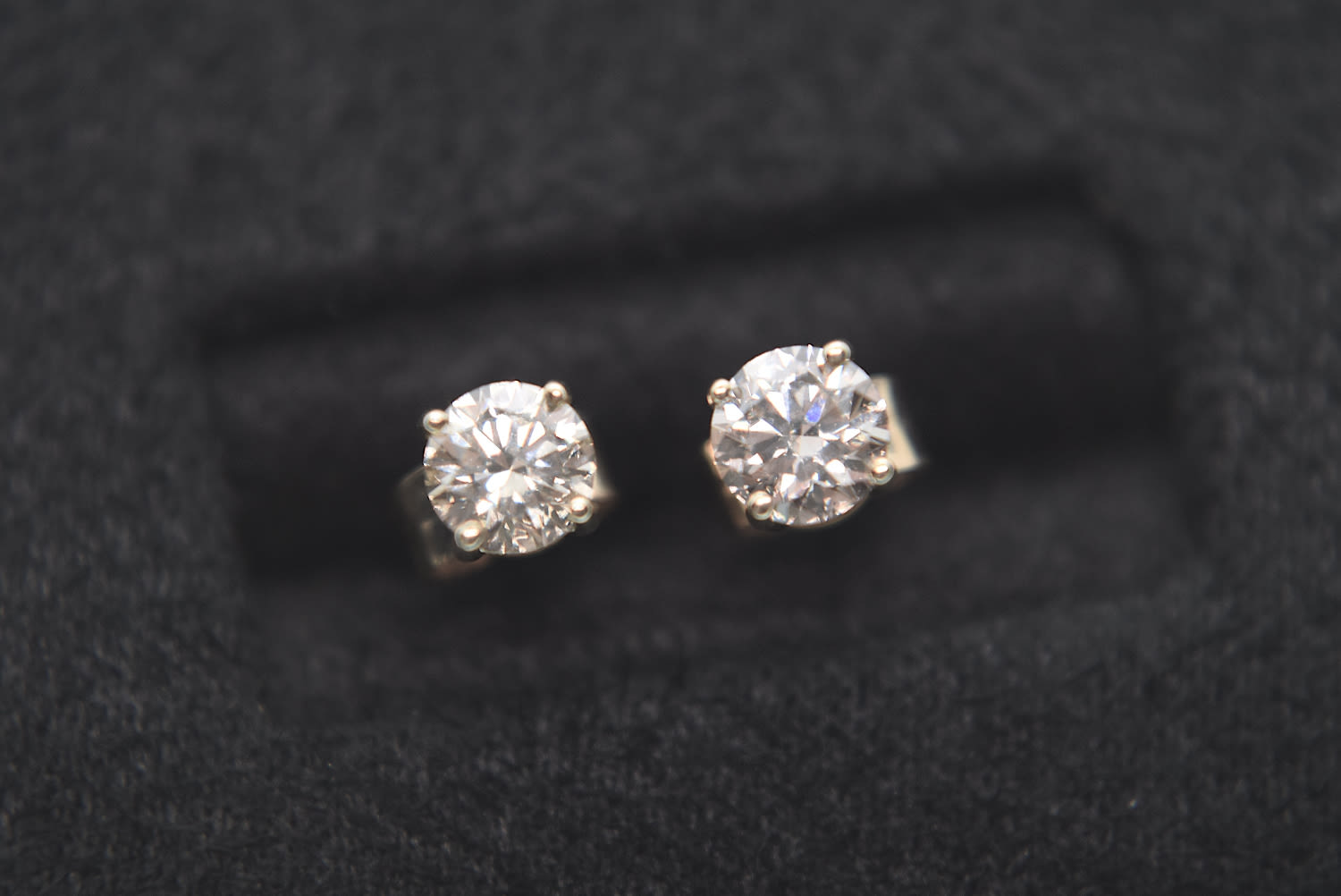 DIAMOND EAR STUDS - SET IN GOLD - TCW APPROX. 0.66CT