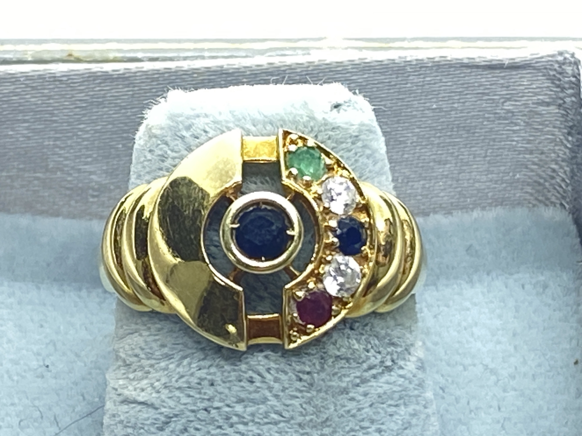 MULTI GEM SET RING MADE OF GOLD METAL TESTED AS AT LEAST 9CT GOLD
