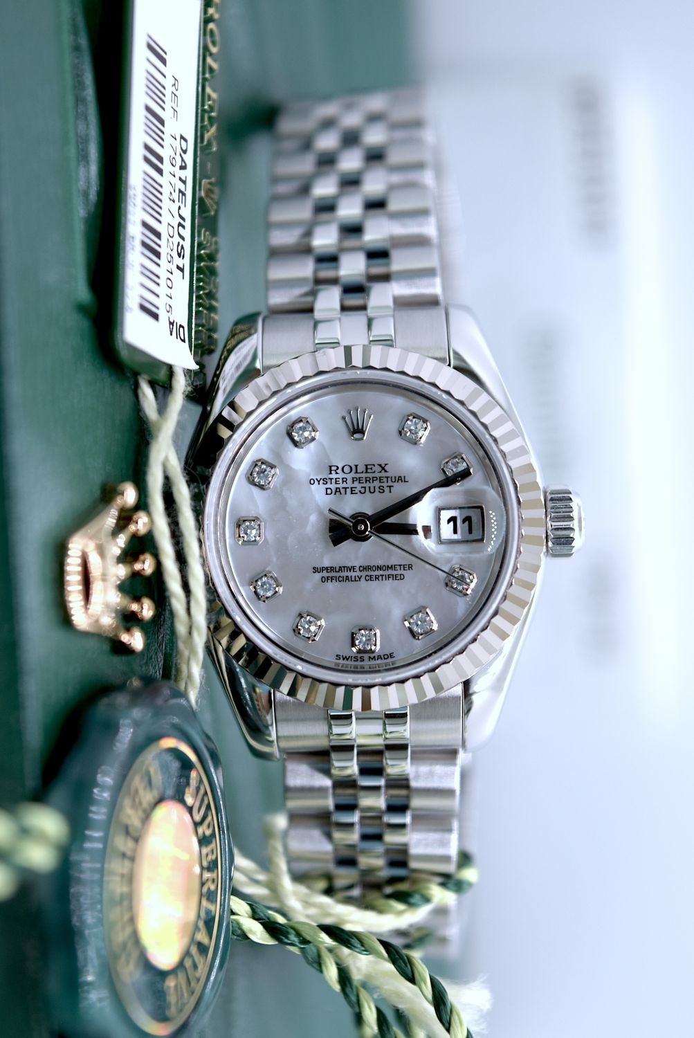 ROLEX DATEJUST REF. 179174 *FULL SET* FACTORY *RARE* WHITE/ SILVER PEARL DIAMOND DIAL - Bild 14 aus 40