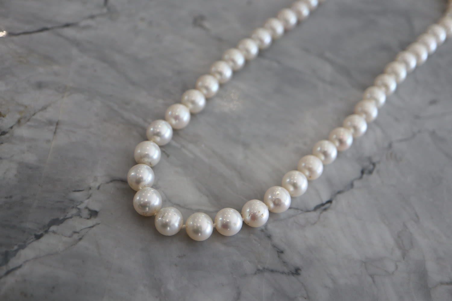 14K WHITE GOLD CLASP - STRING PEARL NECKLACE