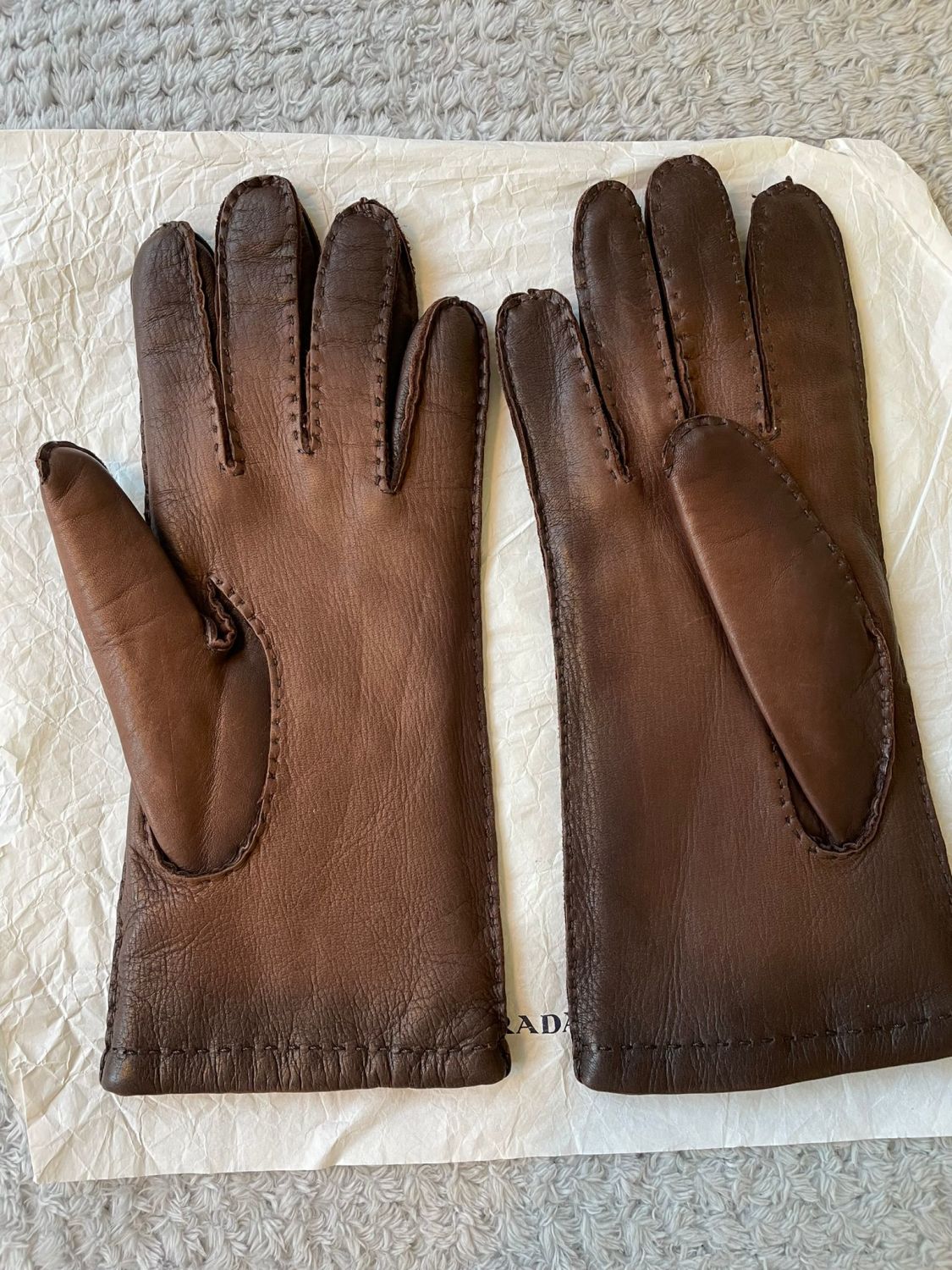 Prada gloves Deer skin and cashmere Size 7.5 - Image 2 of 5