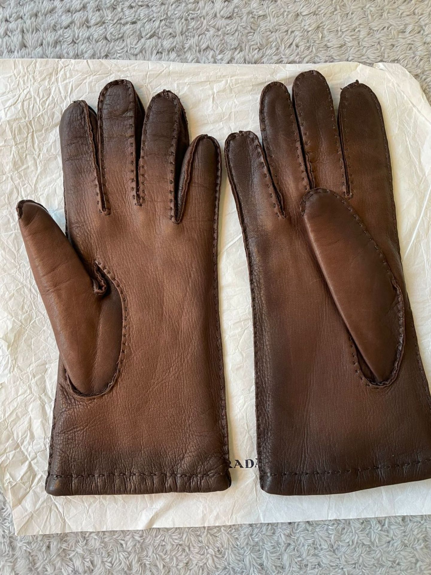 Prada gloves Deer skin and cashmere Size 7.5 - Image 2 of 5