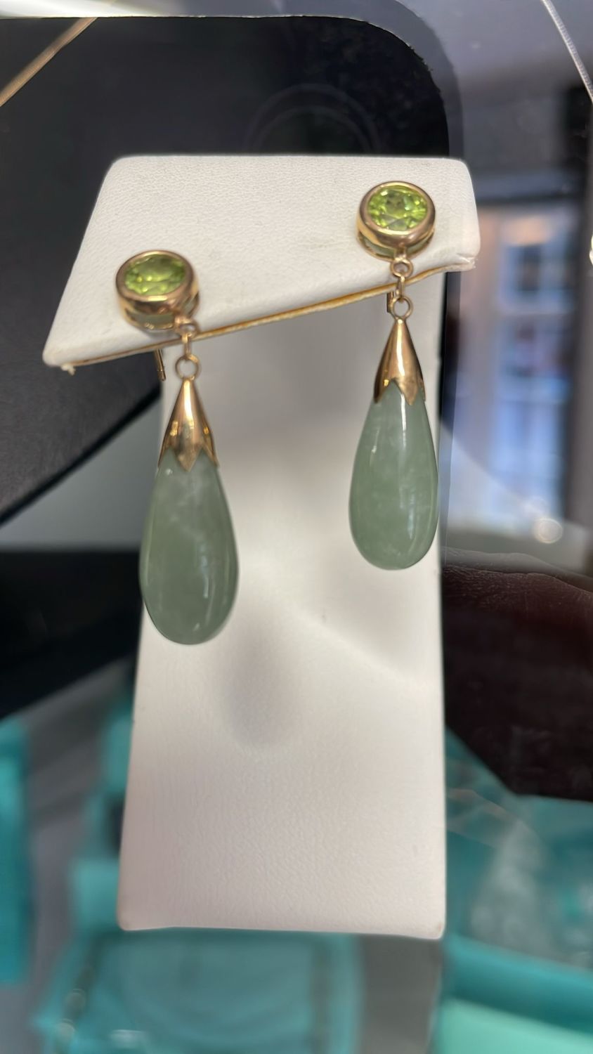 Vintage 9ct drop earrings with jade and peridot