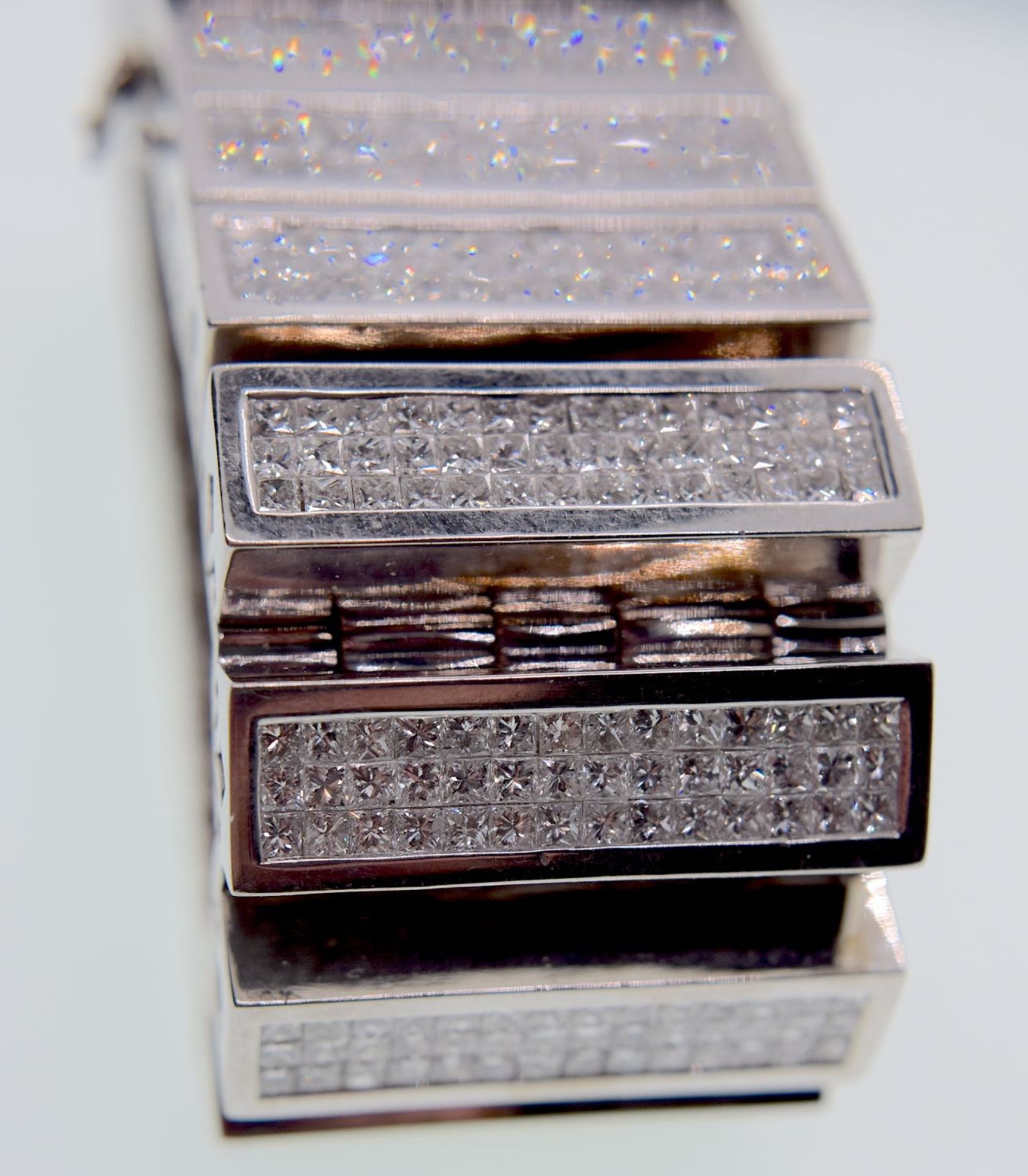 309 GRAM 14CT WHITE GOLD BRACELET SET WITH OVER 50CT PRINCESS CUT VS-VVS DIAMONDS (G-H COLOUR) - Image 5 of 5