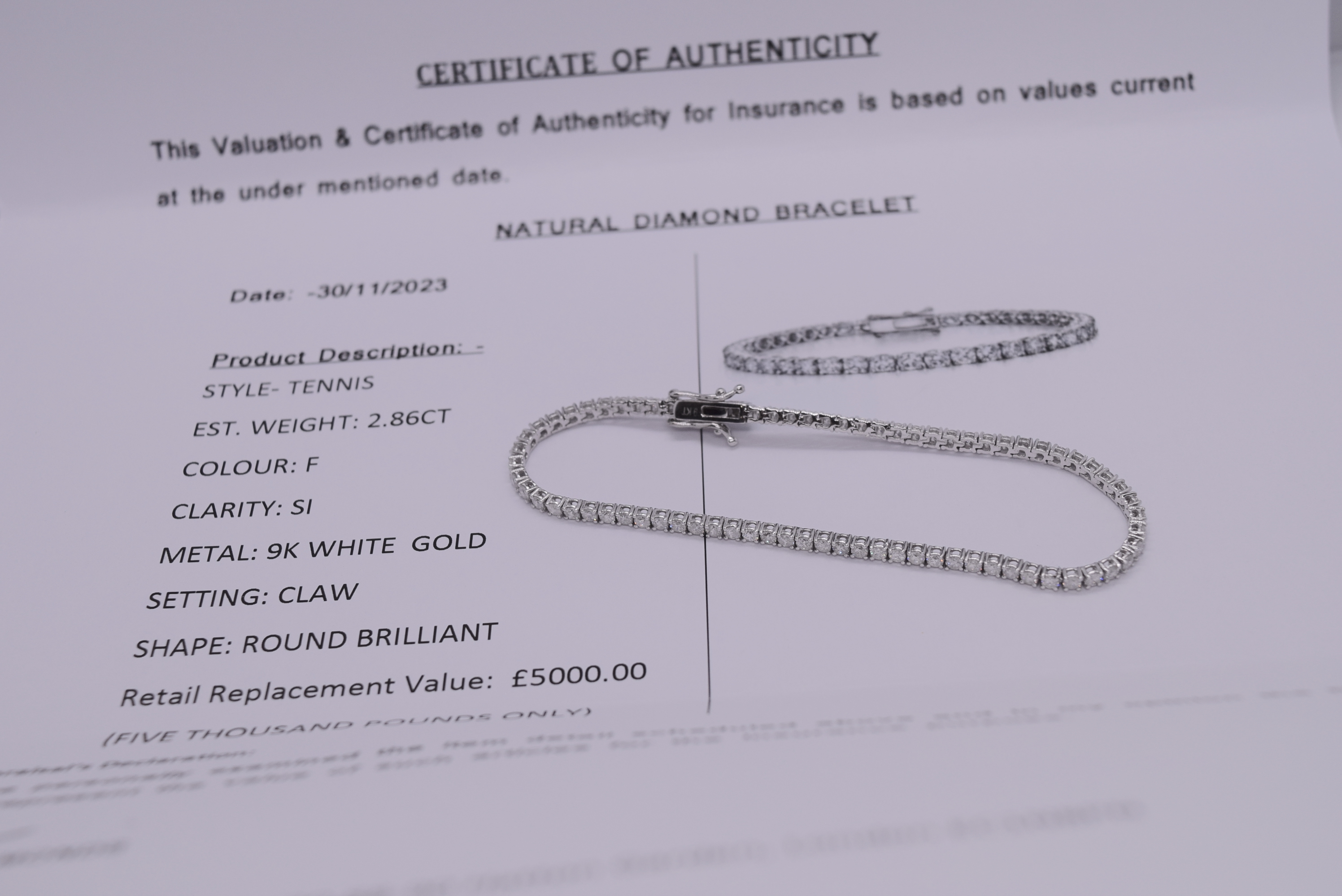2.86CT DIAMOND TENNIS BRACELET IN WHITE GOLD (SI CLARITY/ F COLOUR) £5,000.00 VALUATION CERTIFICATE - Image 3 of 6