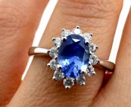 1.19CT STUNNING BLUE SAPPHIRE & DIAMOND HALO RING, (set in '950' PLATINUM)