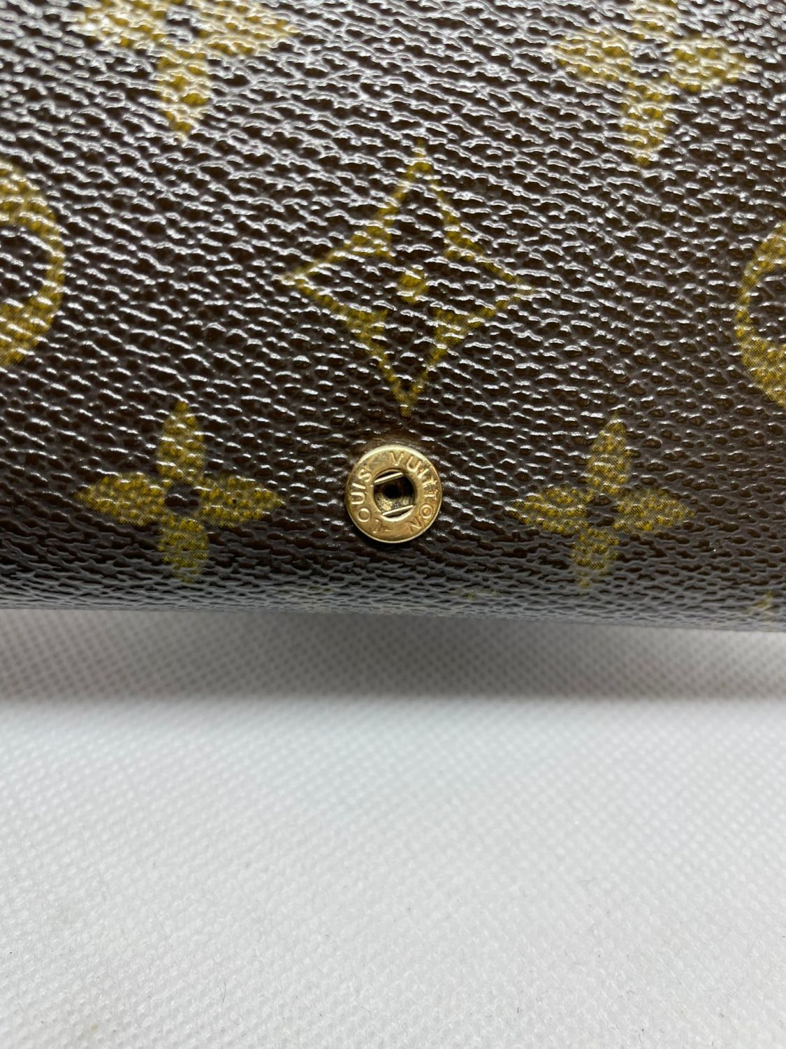 LOUIS VUITTON - PORTEFEUILLE TRESOR WALLET / PURSE - Image 4 of 8