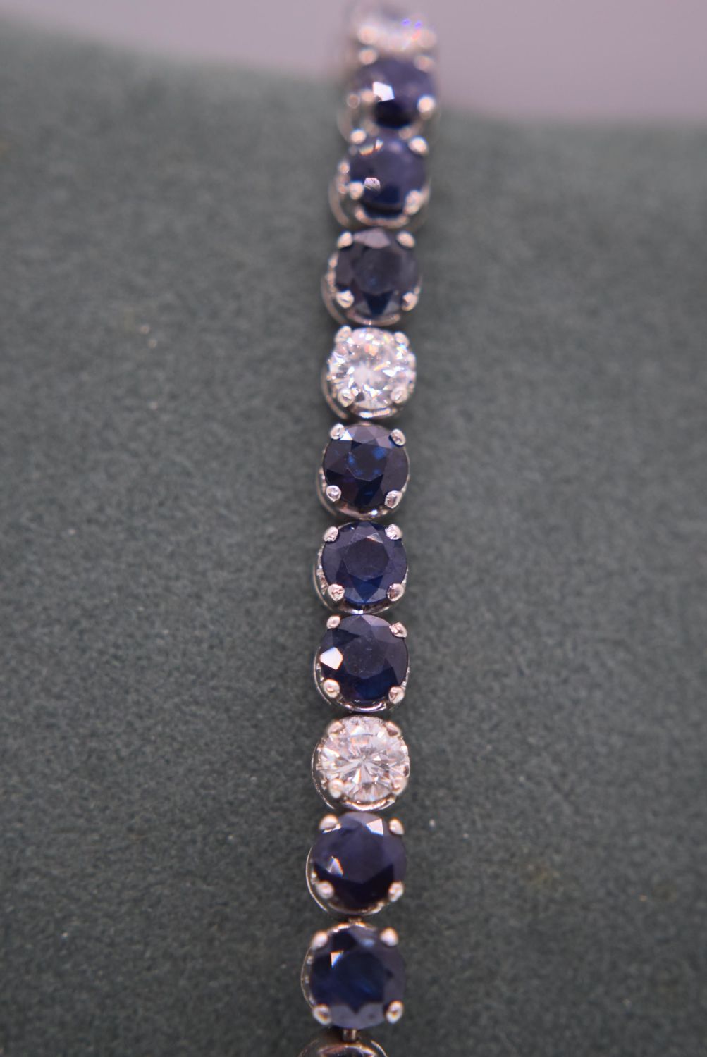 18K WHITE GOLD TENNIS BRACELET (SAPPHIRE & MOISSANITES) - WEIGHT: 14.1 GRAMS