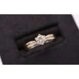 18K GOLD & DIAMOND (0.37CT) RING - UK SIZE: J