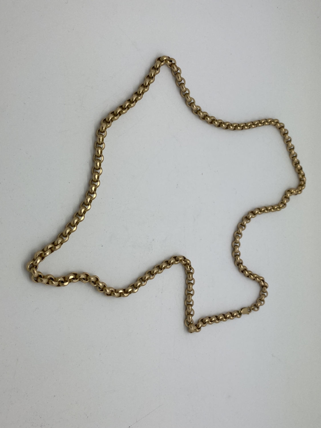 APPROX 20"""" TRIPLE BELCHER GOLD COLOURED CHAIN APPROX 27 GRAMS - TESTED AS AT LEAST 9ct GOLD