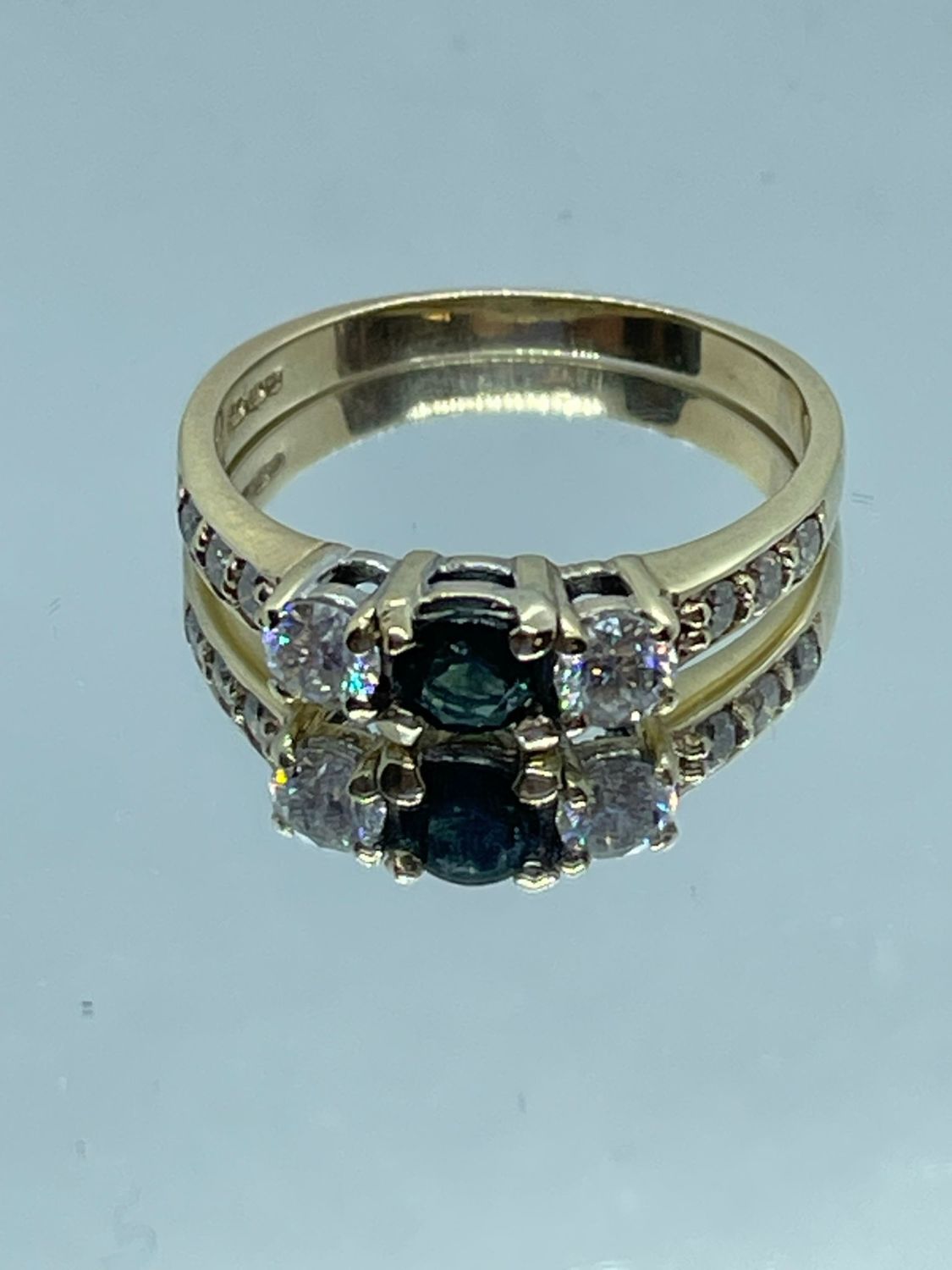 9ct diamond and sapphire ring - Bild 4 aus 6