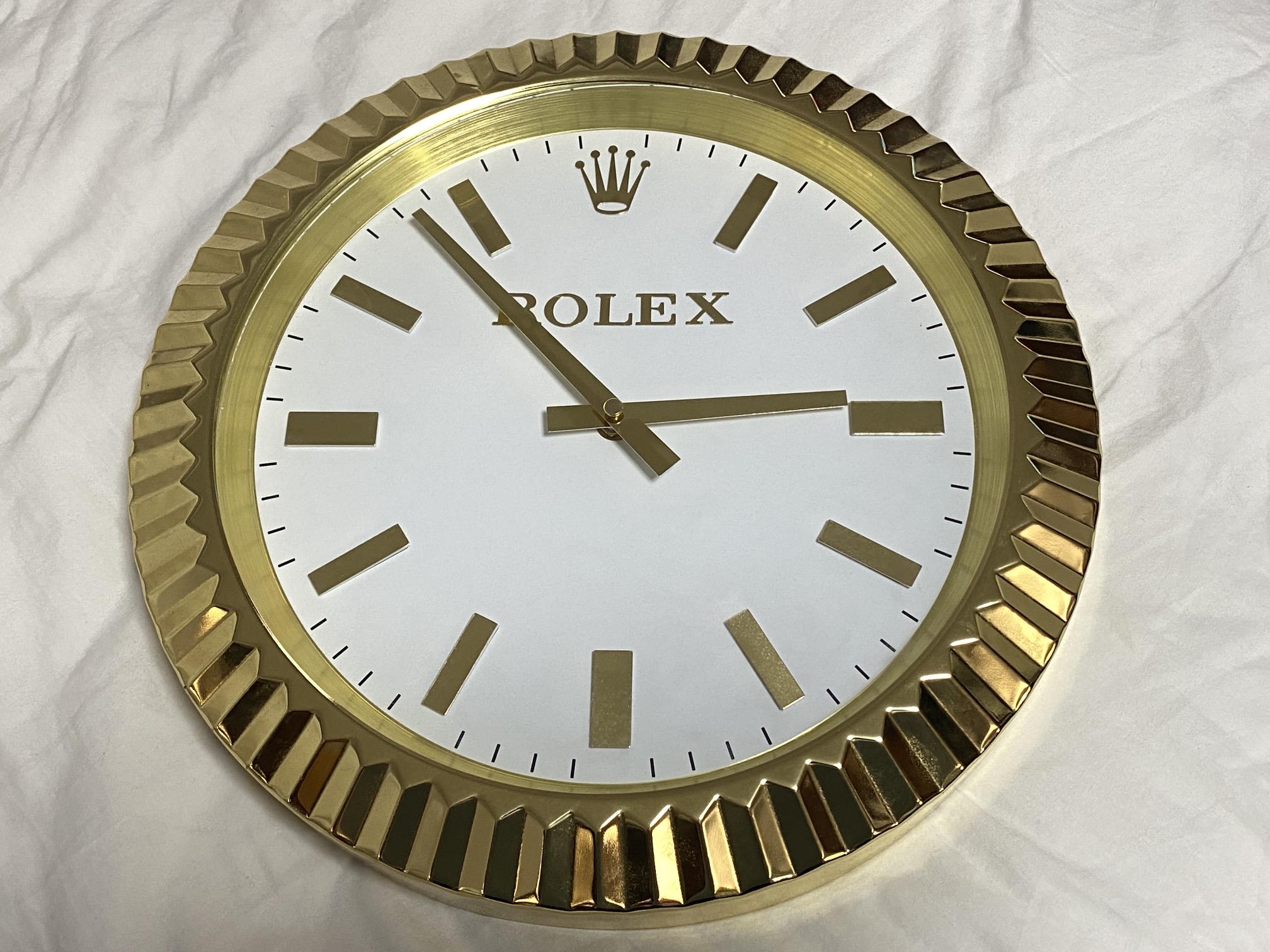 WALL CLOCK DEPICTING ROLEX