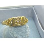 ANTIQUE 18ct GOLD 5 STONE DIAMOND RING